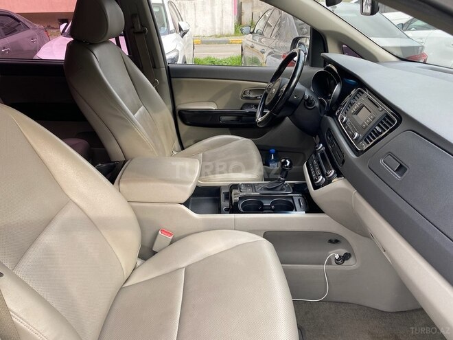 Kia Carnival 2015, 158,000 km - 2.2 l - Bakı