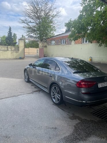 Volkswagen Passat 2016, 179,000 km - 1.8 l - Bakı