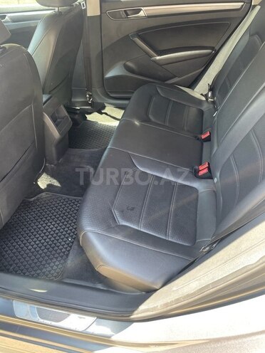 Volkswagen Passat 2016, 179,000 km - 1.8 l - Bakı