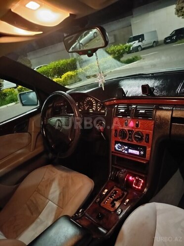 Mercedes E 200 1997, 430,000 km - 2.0 l - Bakı