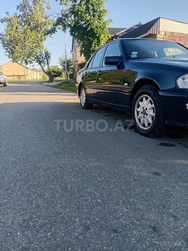 Mercedes C 240 2000, 111,110 km - 2.4 l - Qazax