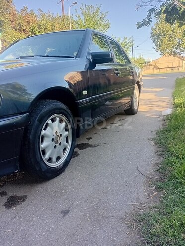 Mercedes C 240 2000, 111,110 km - 2.4 l - Qazax