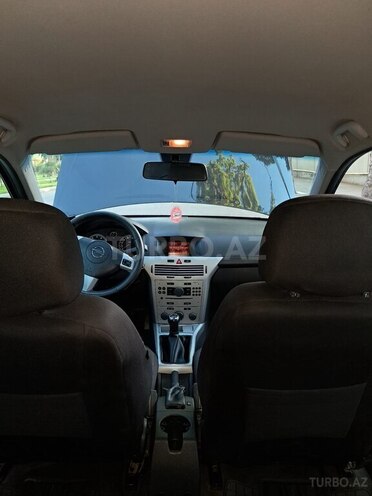 Opel Astra 2009, 270,000 km - 1.4 l - Tovuz