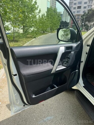 Toyota Land Cruiser Prado 2014, 203,000 km - 2.7 л - Bakı