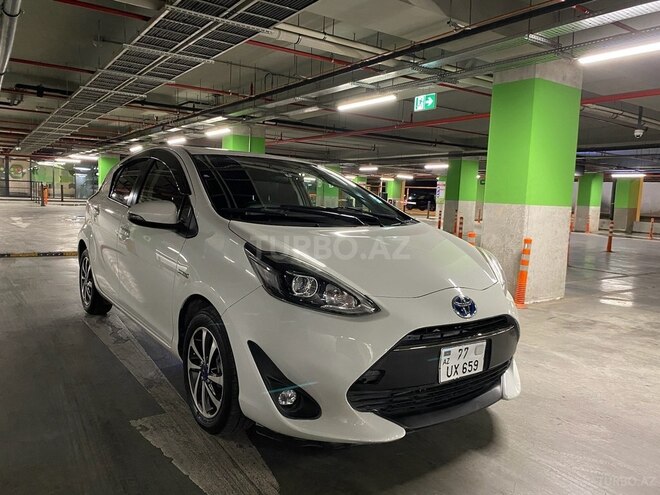 Toyota Aqua 2017, 130,000 km - 1.5 l - Bakı