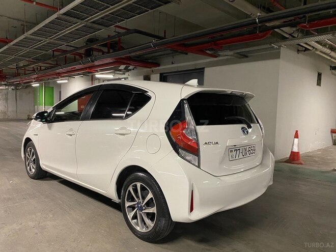 Toyota Aqua 2017, 130,000 km - 1.5 l - Bakı