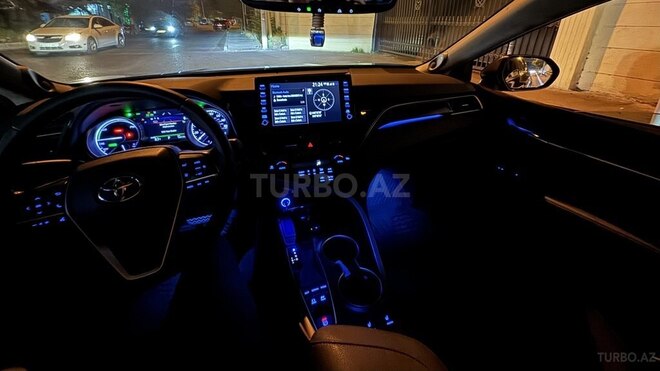 Toyota Camry-10