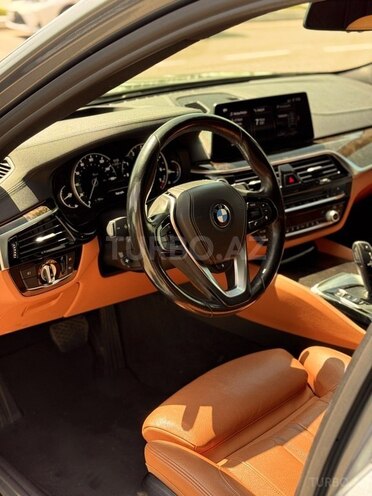 BMW 530-17