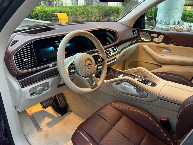 Mercedes-Maybach GLS 600 4MATIC 2023, 12,300 km - 4.0 l - Bakı