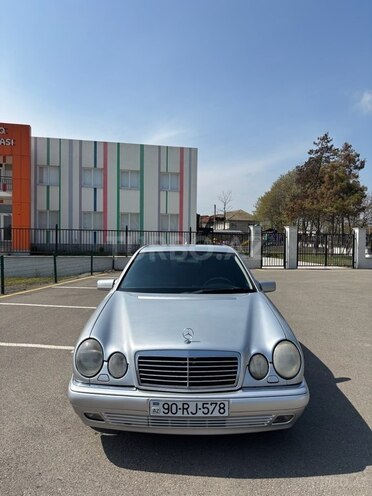 Mercedes E 240 1998, 285,000 km - 2.4 l - Bakı