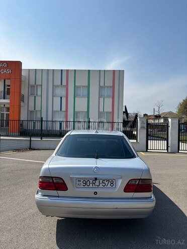 Mercedes E 240 1998, 285,000 km - 2.4 l - Bakı