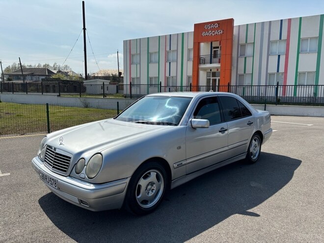 Mercedes E 240 1998, 285,000 km - 2.4 l - Bakı