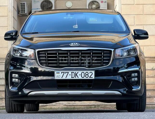 Kia Carnival-3