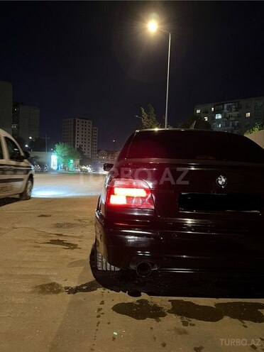 BMW 528 1999, 220,000 km - 2.8 л - Bakı