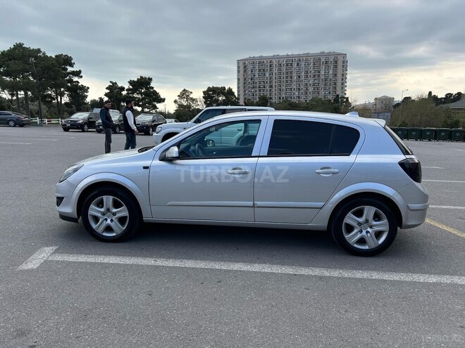 Opel Astra 2007, 230,000 km - 1.3 л - Bakı