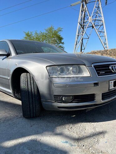 Audi A8-10
