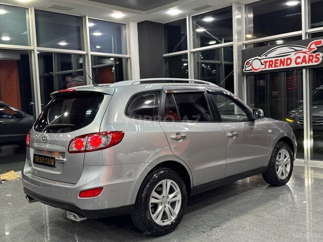 Hyundai Santa Fe-8