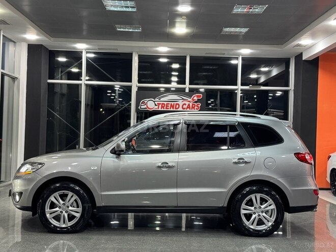 Hyundai Santa Fe-4