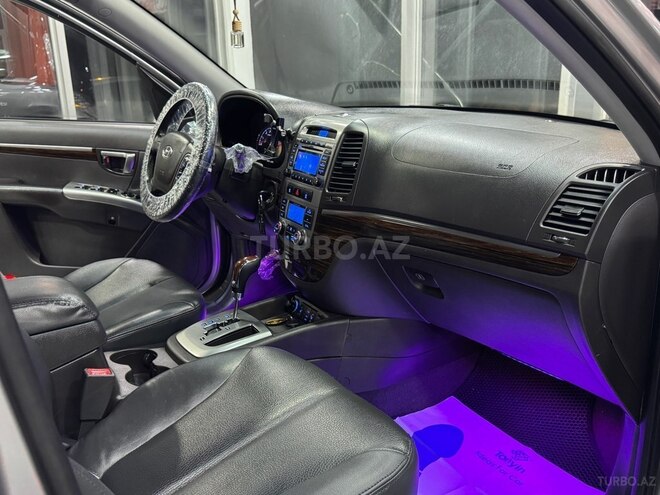 Hyundai Santa Fe-18