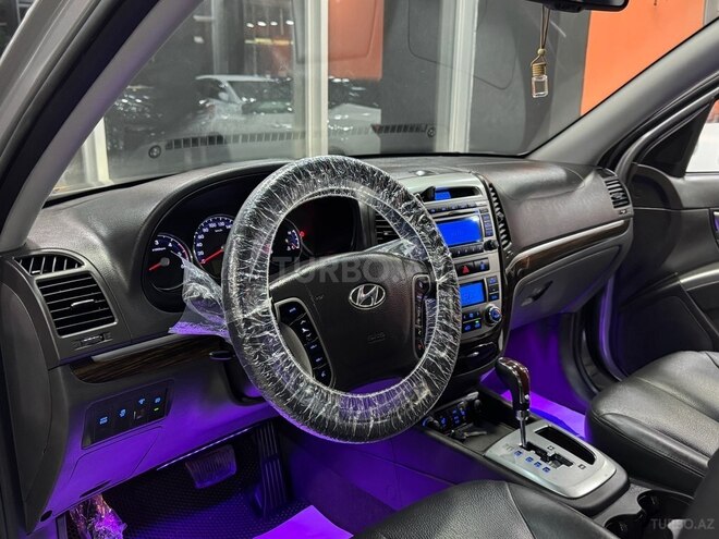 Hyundai Santa Fe-16