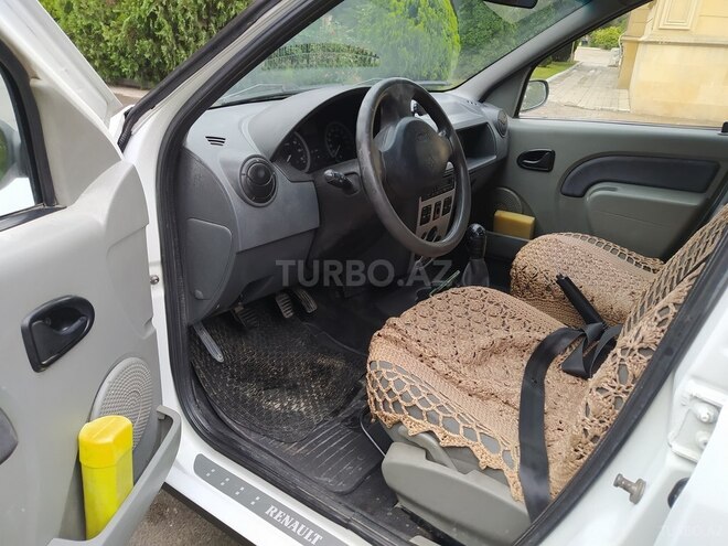 Renault Logan 2013, 298,000 km - 1.6 l - Şirvan