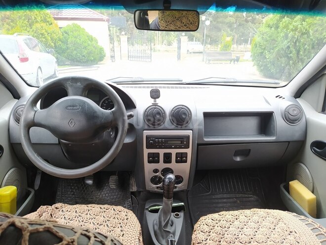 Renault Logan 2013, 298,000 km - 1.6 l - Şirvan