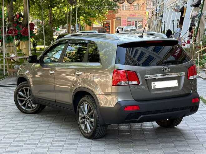 Kia Sorento 2011, 167,231 km - 2.0 л - Gəncə
