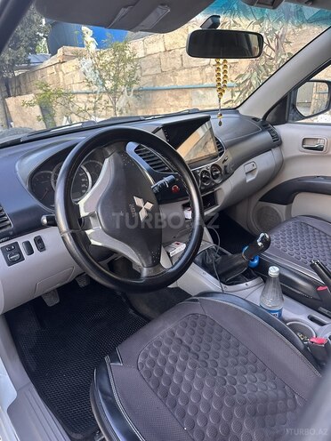 Mitsubishi L200 2012, 326,000 km - 2.5 l - Bakı