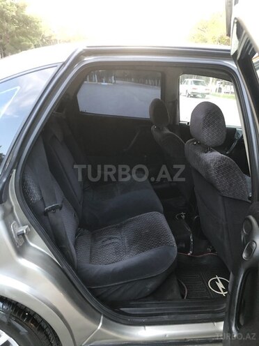 Opel Vectra 1996, 310,000 km - 2.0 l - Sumqayıt