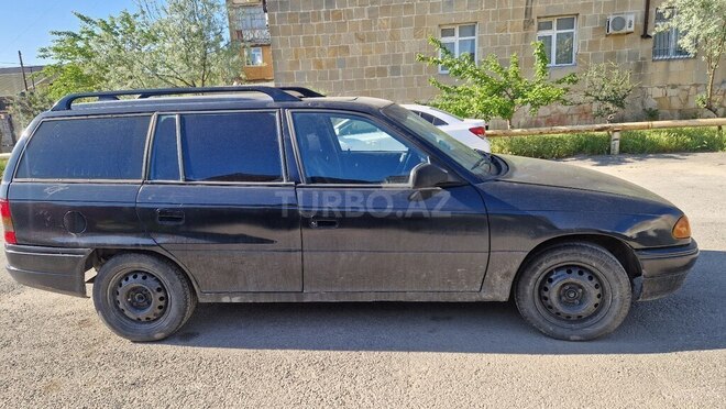 Opel Astra 1992, 0 km - 1.6 l - Bakı