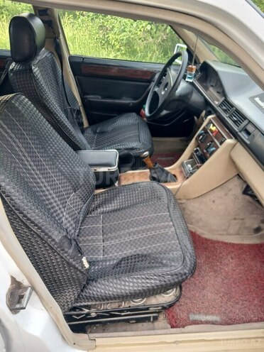 Mercedes E 200 1987, 558,600 km - 2.0 l - Ağstafa