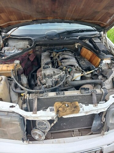 Mercedes E 200 1987, 558,600 km - 2.0 l - Ağstafa
