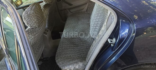 Mercedes E 240 2000, 311,999 km - 2.4 l - Gəncə