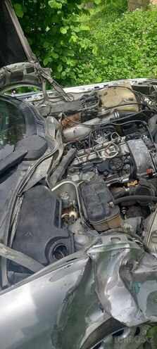 Mercedes C 220 1999, 350,000 km - 2.2 l - Qəbələ