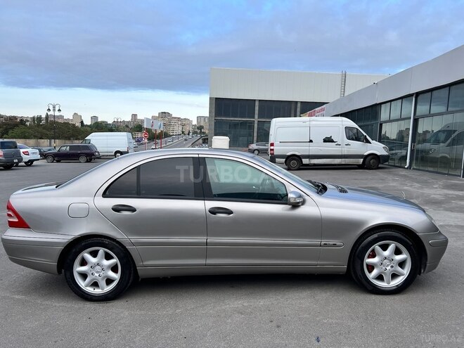 Mercedes C 180 2002, 301,200 km - 2.0 l - Bakı