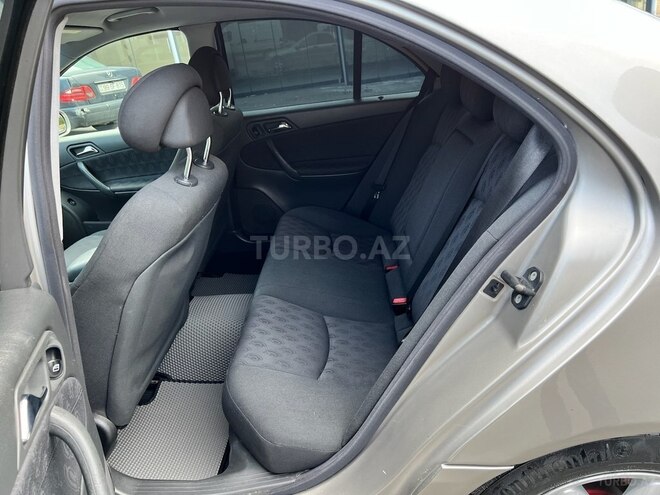 Mercedes C 180 2002, 301,200 km - 2.0 l - Bakı
