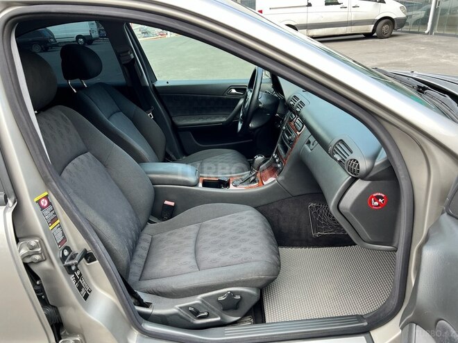 Mercedes C 180 2002, 301,200 km - 2.0 l - Bakı