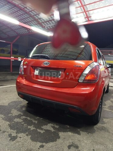 Kia Rio 2009, 300,000 km - 1.5 l - Gəncə