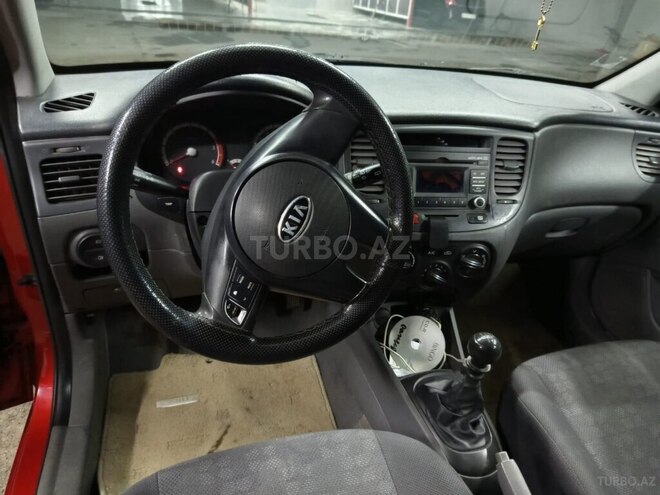 Kia Rio 2009, 300,000 km - 1.5 l - Gəncə