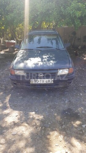 Opel Astra 1995, 100,000 km - 1.7 l - Masallı