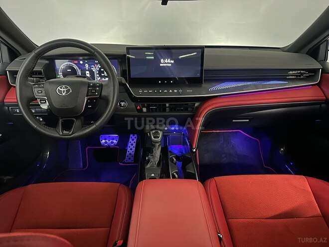 Toyota Camry 2024, 12,500 km - 2.0 l - Bakı