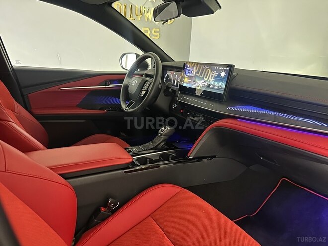 Toyota Camry 2024, 12,500 km - 2.0 l - Bakı