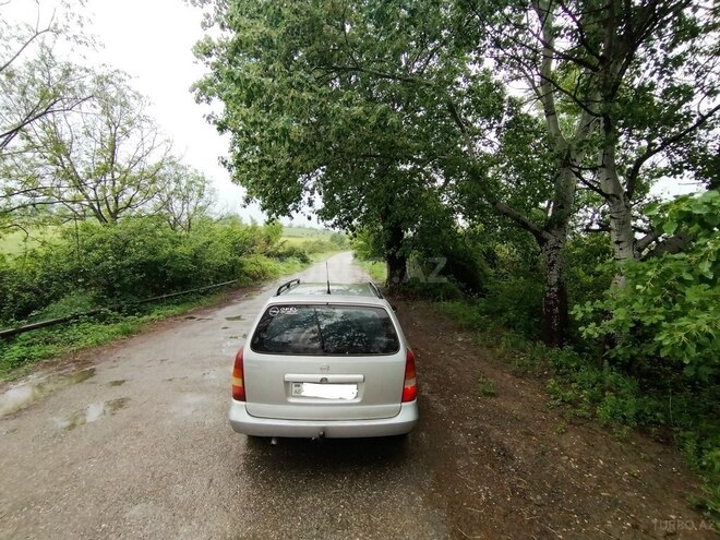Opel Astra 1998, 245,445 km - 1.8 l - Qusar