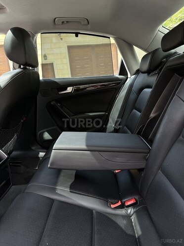 Audi A4 2013, 180,000 km - 1.8 l - Bakı