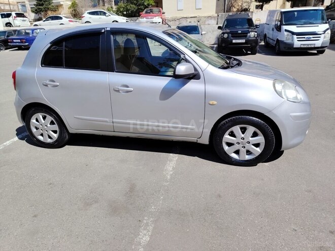 Nissan Micra-11