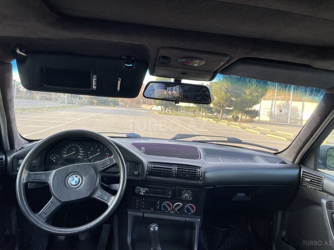 BMW 520 1992, 200,000 km - 2.0 l - Bakı