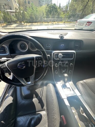 Volvo S60 2011, 238,700 km - 2.0 l - Bakı