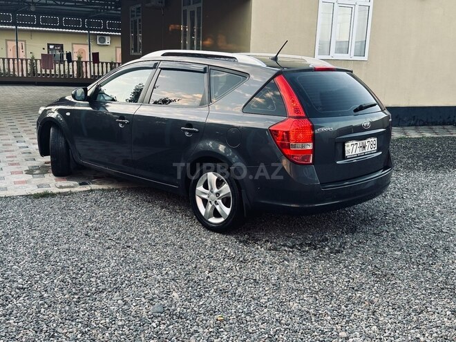 Kia Ceed 2011, 267,500 km - 1.6 l - İmişli