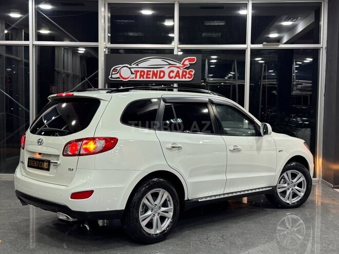 Hyundai Santa Fe-7