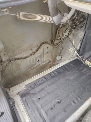 Mercedes E 320 2000, 306,000 km - 3.2 l - Bakı